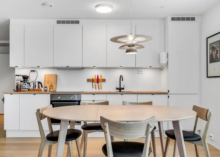 Modern Escape I Great Location I Balcony View * Tromsø