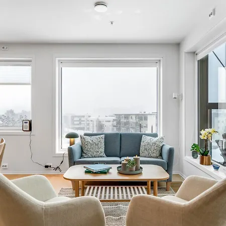 Apartment Modern Escape I Great Location I Balcony View Tromso