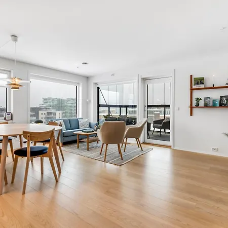 Modern Escape I Great Location I Balcony View * Tromso